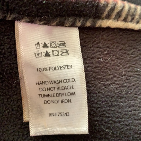 Rachel Roy today! Host Pick 9/22: soft and cozy wrap - Picture 6 of 7